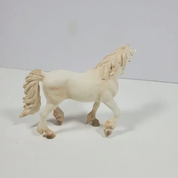 2004 Schleich White Unicorn Glitter Sparkle Mane And Tail Figurine 4 Inches - Picture 7 of 15